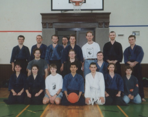 Skupinov foto po rannm trninku a basketbalovm zpasu